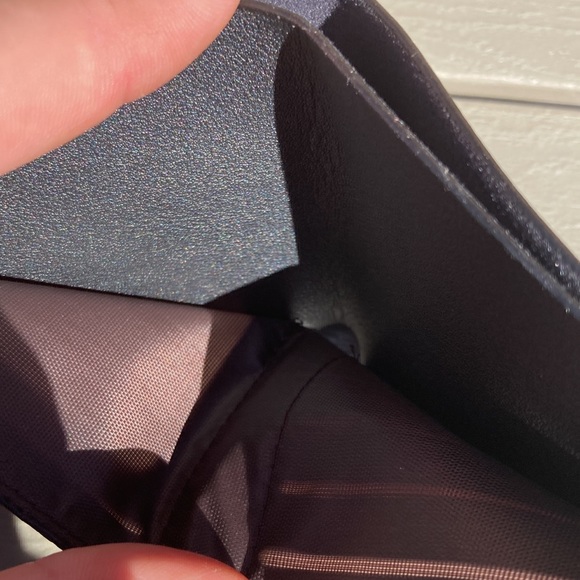 Jiangbao men’s black leather wallet.clear license, 2 money sides and 3 card slot - Picture 3 of 6